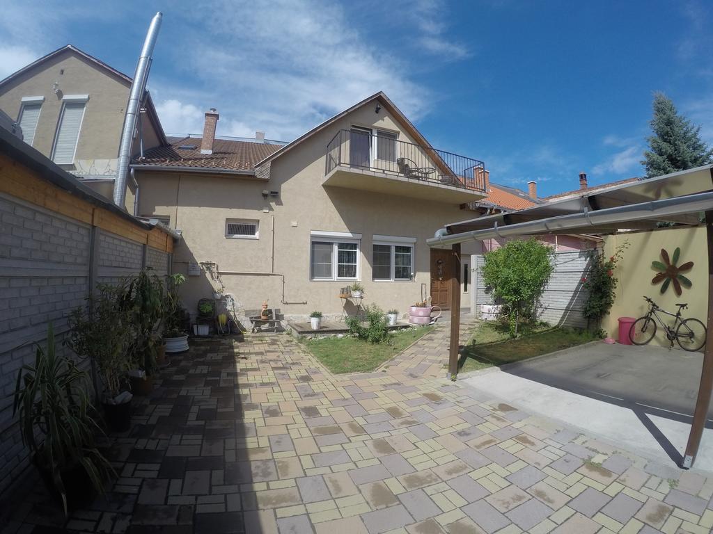 Rozse Apartman-Tetoter Budaörs Exterior foto